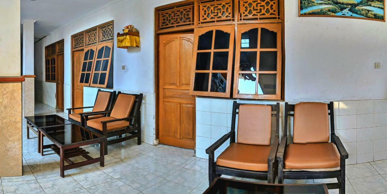 Serangan Inn II Padangbai  Luaran gambar