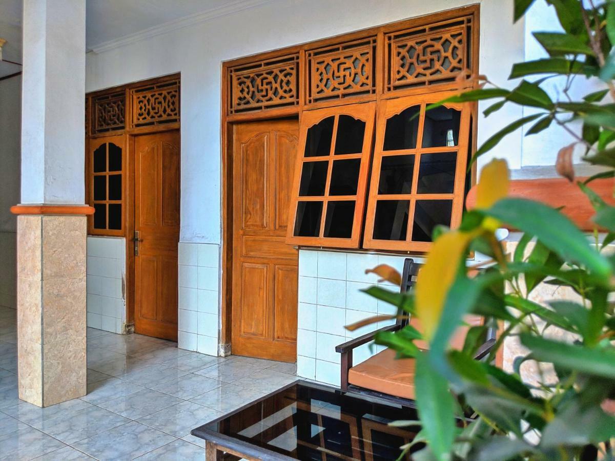 Serangan Inn II Padangbai  Luaran gambar